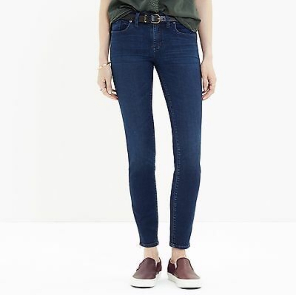 Madewell Skinny Skinny Jeans w/ zipper size 26